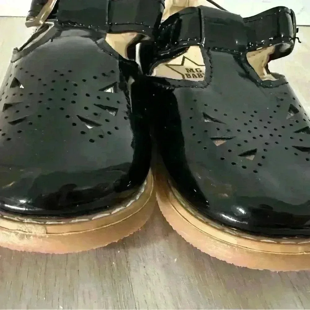 MG Baby Black Patent Leather Mary Jane Buckle Shoes Toddler Kids Size 6.5